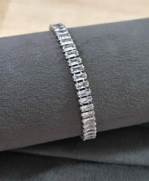 DressLikeUs Anti Tarnish Zircon Tennis Bracelet